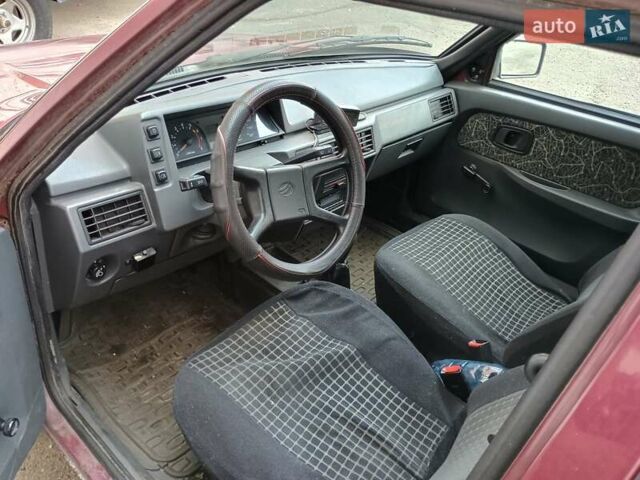 Красный ЗАЗ 1103 Славута, объемом двигателя 1.2 л и пробегом 180 тыс. км за 1200 $, фото 2 на Automoto.ua