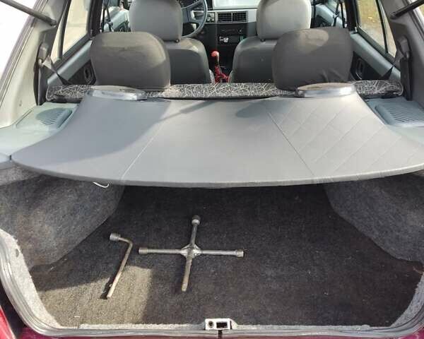 Красный ЗАЗ 1103 Славута, объемом двигателя 1.2 л и пробегом 135 тыс. км за 900 $, фото 3 на Automoto.ua