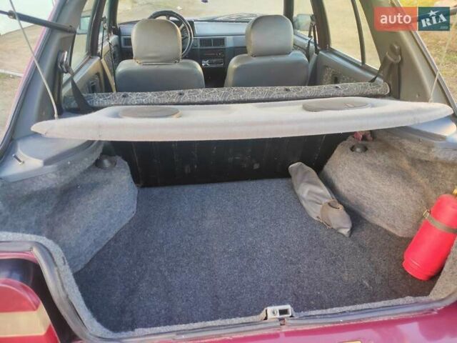 Красный ЗАЗ 1103 Славута, объемом двигателя 1.2 л и пробегом 164 тыс. км за 1350 $, фото 5 на Automoto.ua