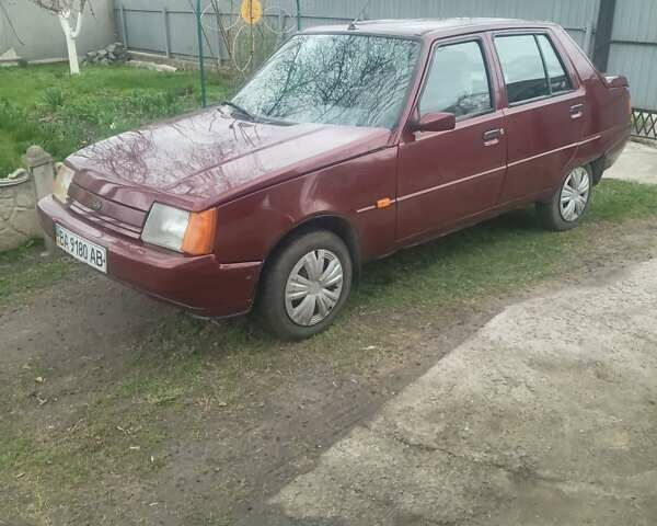 Красный ЗАЗ 1103 Славута, объемом двигателя 1.2 л и пробегом 210 тыс. км за 1200 $, фото 3 на Automoto.ua