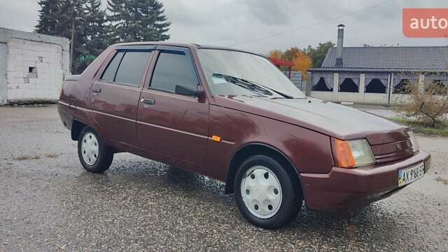 Красный ЗАЗ 1103 Славута, объемом двигателя 1.2 л и пробегом 99 тыс. км за 1100 $, фото 4 на Automoto.ua