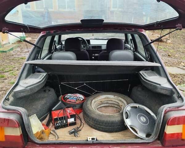 Красный ЗАЗ 1103 Славута, объемом двигателя 1.2 л и пробегом 212 тыс. км за 1000 $, фото 3 на Automoto.ua