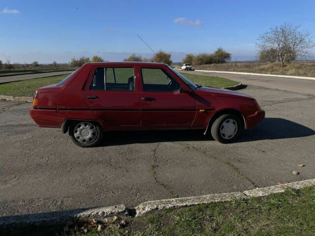 Красный ЗАЗ 1103 Славута, объемом двигателя 1.2 л и пробегом 100 тыс. км за 1300 $, фото 4 на Automoto.ua