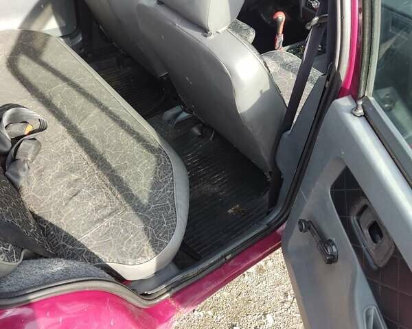 Красный ЗАЗ 1103 Славута, объемом двигателя 1.2 л и пробегом 135 тыс. км за 900 $, фото 2 на Automoto.ua