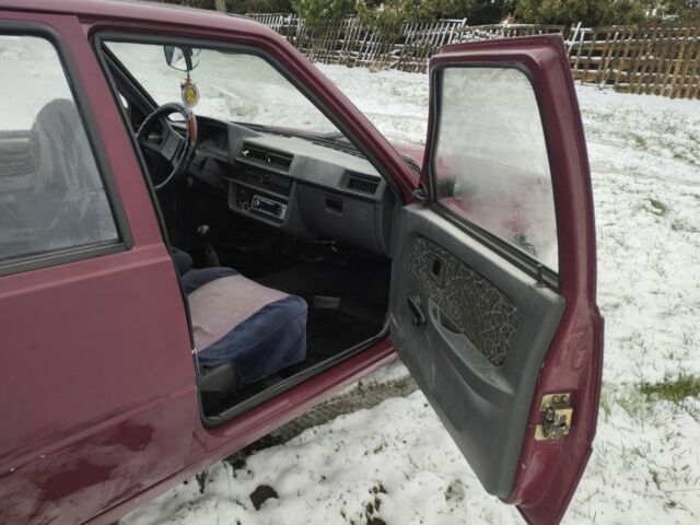 Красный ЗАЗ 1103 Славута, объемом двигателя 0 л и пробегом 170 тыс. км за 550 $, фото 5 на Automoto.ua