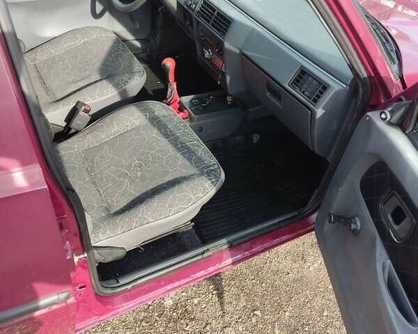 Красный ЗАЗ 1103 Славута, объемом двигателя 1.2 л и пробегом 135 тыс. км за 900 $, фото 6 на Automoto.ua