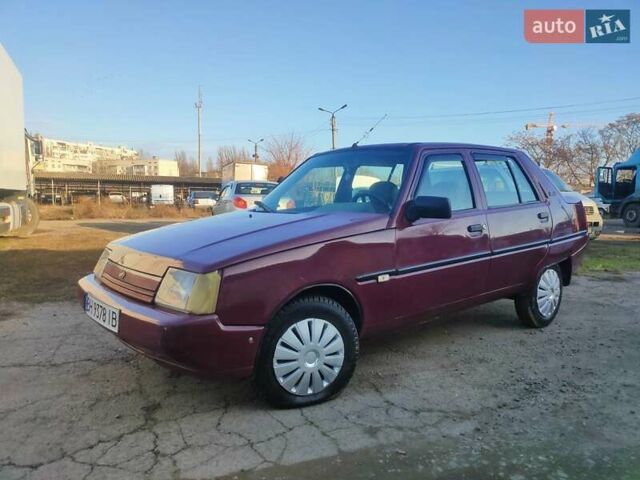 Красный ЗАЗ 1103 Славута, объемом двигателя 1.2 л и пробегом 164 тыс. км за 1350 $, фото 1 на Automoto.ua