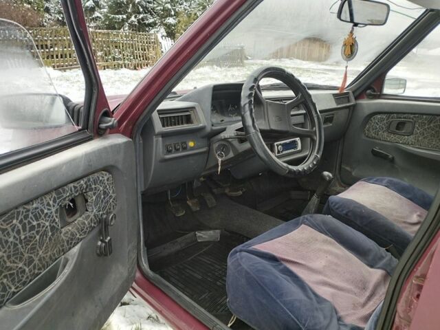 Красный ЗАЗ 1103 Славута, объемом двигателя 0 л и пробегом 170 тыс. км за 550 $, фото 4 на Automoto.ua