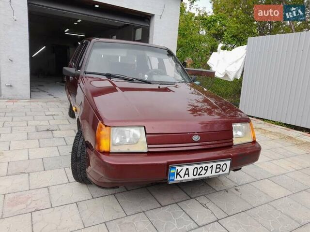 Красный ЗАЗ 1103 Славута, объемом двигателя 1.2 л и пробегом 120 тыс. км за 1250 $, фото 4 на Automoto.ua