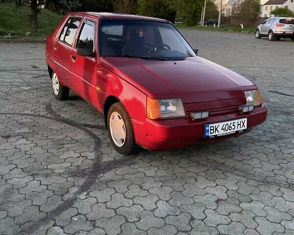 Красный ЗАЗ 1103 Славута, объемом двигателя 1.2 л и пробегом 127 тыс. км за 600 $, фото 5 на Automoto.ua