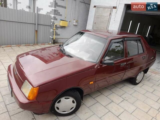 Красный ЗАЗ 1103 Славута, объемом двигателя 1.2 л и пробегом 120 тыс. км за 1250 $, фото 3 на Automoto.ua