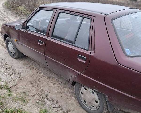 Червоний ЗАЗ 1103 Славута, об'ємом двигуна 1.2 л та пробігом 82 тис. км за 1000 $, фото 5 на Automoto.ua