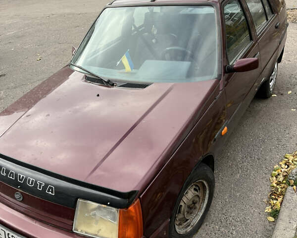 Красный ЗАЗ 1103 Славута, объемом двигателя 1.2 л и пробегом 200 тыс. км за 1000 $, фото 3 на Automoto.ua