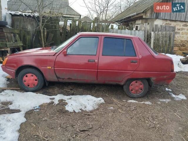 Красный ЗАЗ 1103 Славута, объемом двигателя 1.2 л и пробегом 249 тыс. км за 1450 $, фото 2 на Automoto.ua