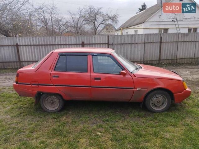 Красный ЗАЗ 1103 Славута, объемом двигателя 1.2 л и пробегом 108 тыс. км за 850 $, фото 9 на Automoto.ua