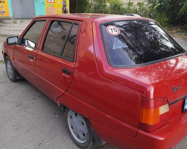Красный ЗАЗ 1103 Славута, объемом двигателя 1.2 л и пробегом 104 тыс. км за 1000 $, фото 1 на Automoto.ua