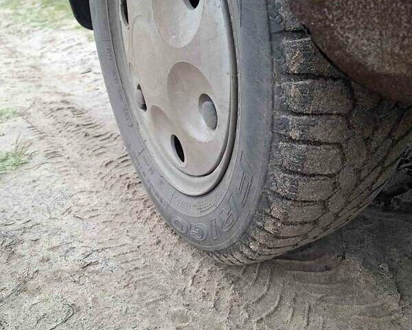 Червоний ЗАЗ 1103 Славута, об'ємом двигуна 1.2 л та пробігом 82 тис. км за 1000 $, фото 12 на Automoto.ua