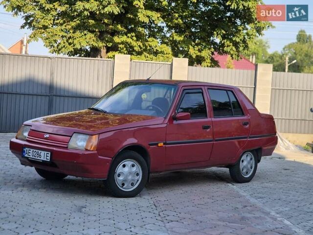 Красный ЗАЗ 1103 Славута, объемом двигателя 1.2 л и пробегом 150 тыс. км за 1199 $, фото 8 на Automoto.ua