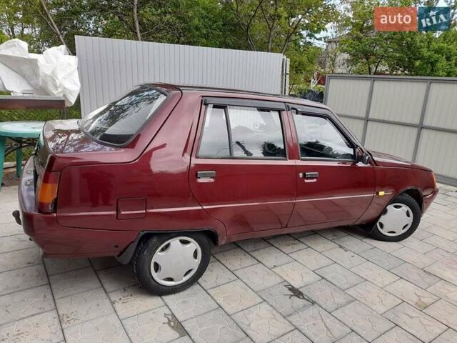 Красный ЗАЗ 1103 Славута, объемом двигателя 1.2 л и пробегом 120 тыс. км за 1250 $, фото 8 на Automoto.ua