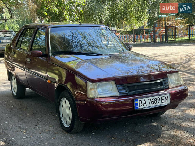 Красный ЗАЗ 1103 Славута, объемом двигателя 1.2 л и пробегом 140 тыс. км за 1650 $, фото 2 на Automoto.ua