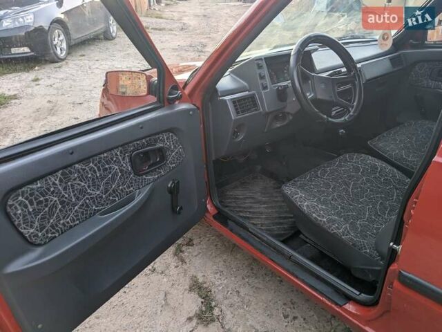 Красный ЗАЗ 1103 Славута, объемом двигателя 1.2 л и пробегом 73 тыс. км за 1100 $, фото 8 на Automoto.ua