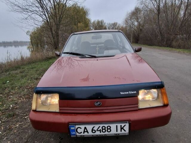 Красный ЗАЗ 1103 Славута, объемом двигателя 1.2 л и пробегом 65 тыс. км за 1050 $, фото 2 на Automoto.ua