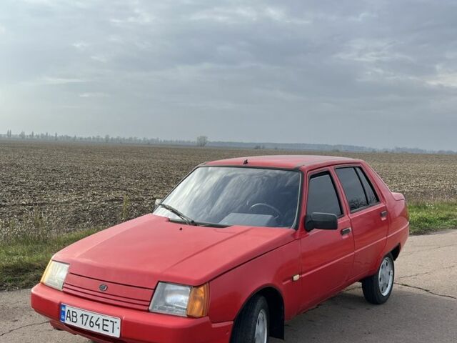 Красный ЗАЗ 1103 Славута, объемом двигателя 1.2 л и пробегом 220 тыс. км за 713 $, фото 2 на Automoto.ua