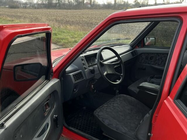 Красный ЗАЗ 1103 Славута, объемом двигателя 1.2 л и пробегом 220 тыс. км за 713 $, фото 5 на Automoto.ua