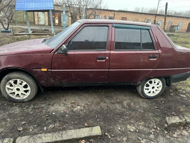 Красный ЗАЗ 1103 Славута, объемом двигателя 1.2 л и пробегом 132 тыс. км за 550 $, фото 1 на Automoto.ua