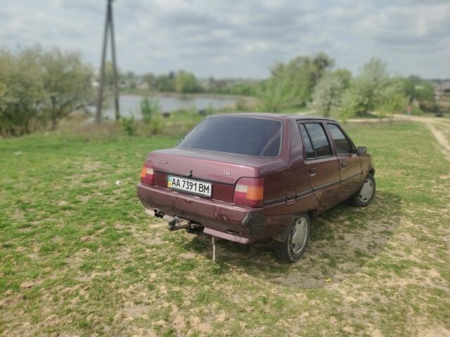 Червоний ЗАЗ 1103 Славута, об'ємом двигуна 0.12 л та пробігом 160 тис. км за 950 $, фото 2 на Automoto.ua