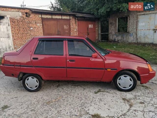 Красный ЗАЗ 1103 Славута, объемом двигателя 1.2 л и пробегом 73 тыс. км за 1100 $, фото 4 на Automoto.ua