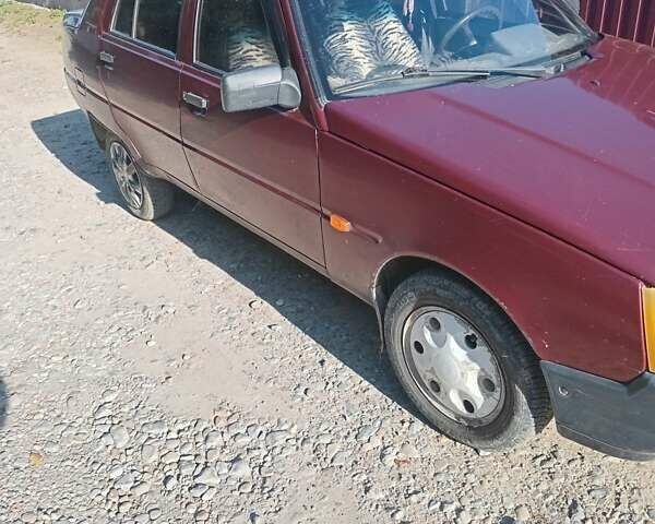 Червоний ЗАЗ 1103 Славута, об'ємом двигуна 1.2 л та пробігом 246 тис. км за 950 $, фото 2 на Automoto.ua