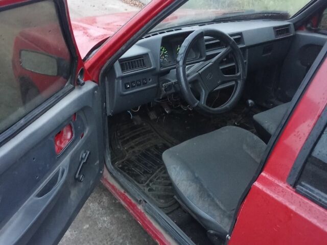 Красный ЗАЗ 1103 Славута, объемом двигателя 1 л и пробегом 221 тыс. км за 409 $, фото 7 на Automoto.ua