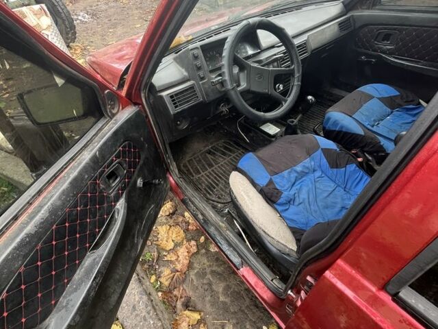 Красный ЗАЗ 1103 Славута, объемом двигателя 1 л и пробегом 100 тыс. км за 300 $, фото 4 на Automoto.ua