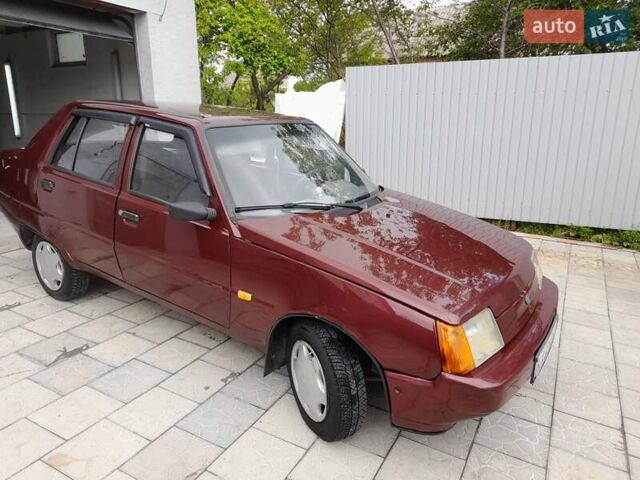 Красный ЗАЗ 1103 Славута, объемом двигателя 1.2 л и пробегом 120 тыс. км за 1250 $, фото 9 на Automoto.ua