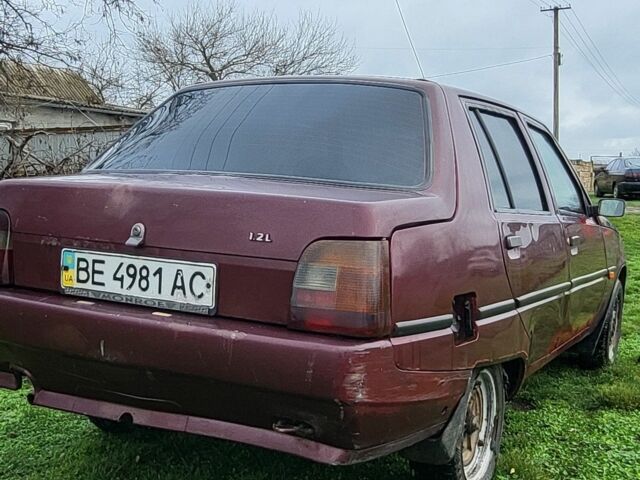 Красный ЗАЗ 1103 Славута, объемом двигателя 1.4 л и пробегом 160 тыс. км за 599 $, фото 5 на Automoto.ua