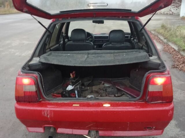 Красный ЗАЗ 1103 Славута, объемом двигателя 1 л и пробегом 221 тыс. км за 409 $, фото 4 на Automoto.ua