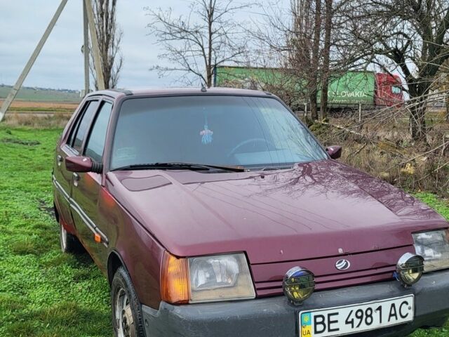 Красный ЗАЗ 1103 Славута, объемом двигателя 1.4 л и пробегом 160 тыс. км за 599 $, фото 3 на Automoto.ua