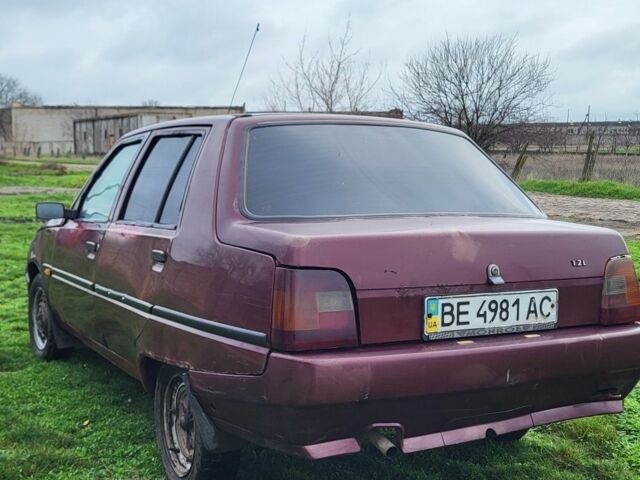 Красный ЗАЗ 1103 Славута, объемом двигателя 1.4 л и пробегом 160 тыс. км за 599 $, фото 4 на Automoto.ua