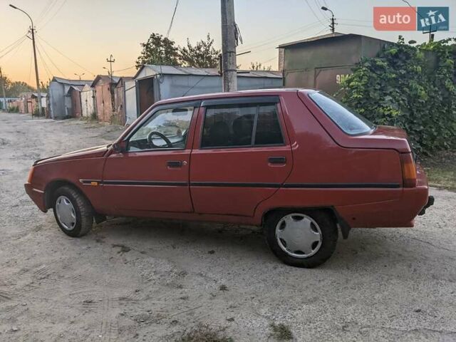 Красный ЗАЗ 1103 Славута, объемом двигателя 1.2 л и пробегом 73 тыс. км за 1100 $, фото 7 на Automoto.ua