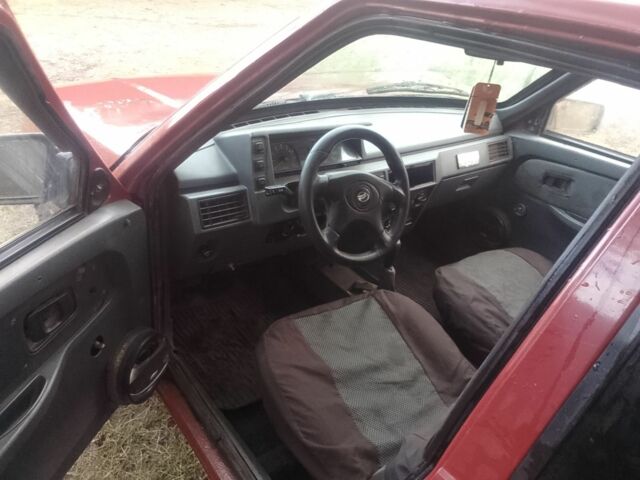 Красный ЗАЗ 1103 Славута, объемом двигателя 1.2 л и пробегом 170 тыс. км за 600 $, фото 4 на Automoto.ua