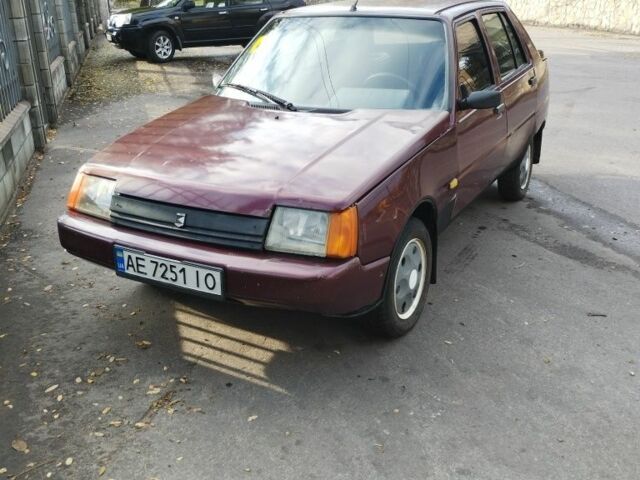 Красный ЗАЗ 1103 Славута, объемом двигателя 1.2 л и пробегом 16 тыс. км за 800 $, фото 1 на Automoto.ua