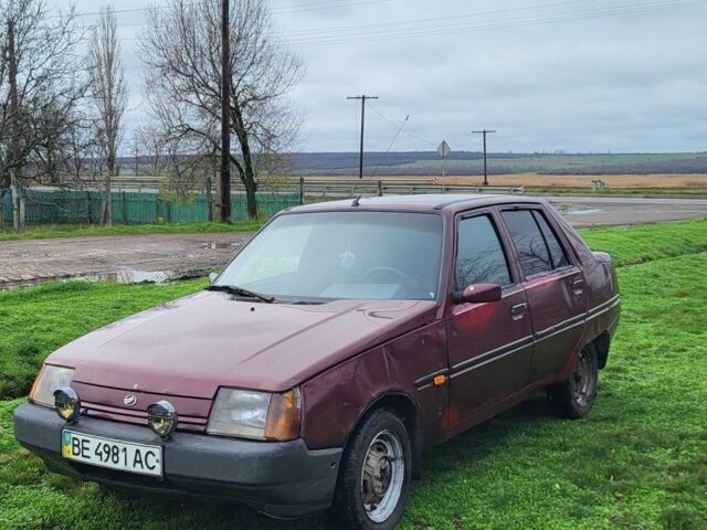 Красный ЗАЗ 1103 Славута, объемом двигателя 1.4 л и пробегом 160 тыс. км за 599 $, фото 8 на Automoto.ua