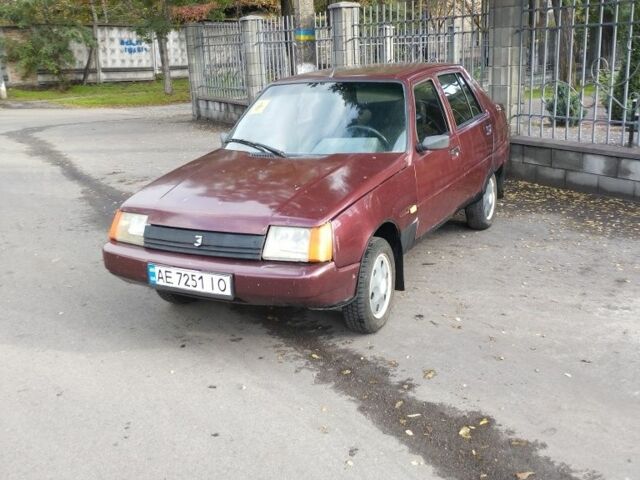 Красный ЗАЗ 1103 Славута, объемом двигателя 1.2 л и пробегом 16 тыс. км за 800 $, фото 8 на Automoto.ua