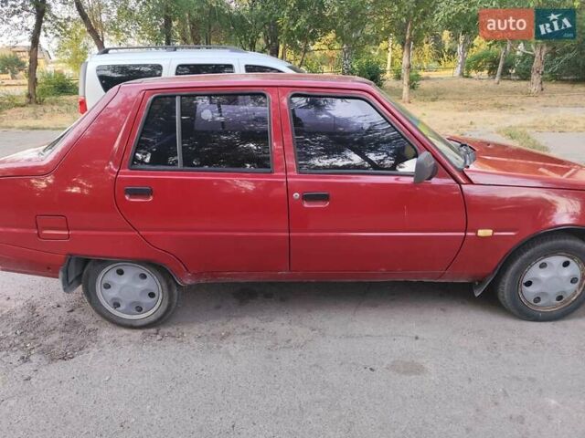 Красный ЗАЗ 1103 Славута, объемом двигателя 1.2 л и пробегом 104 тыс. км за 1000 $, фото 4 на Automoto.ua