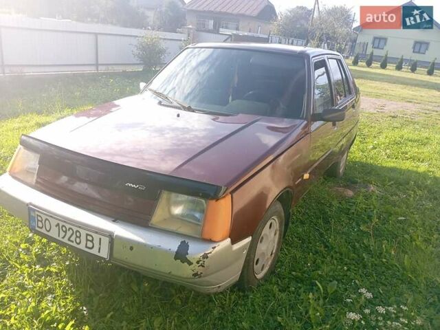 Красный ЗАЗ 1103 Славута, объемом двигателя 1.2 л и пробегом 105 тыс. км за 900 $, фото 4 на Automoto.ua