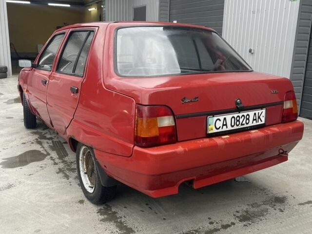 Червоний ЗАЗ 1103 Славута, об'ємом двигуна 1.2 л та пробігом 100 тис. км за 900 $, фото 3 на Automoto.ua