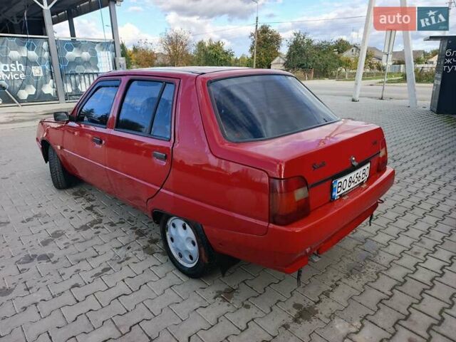 Красный ЗАЗ 1103 Славута, объемом двигателя 1.2 л и пробегом 140 тыс. км за 1200 $, фото 3 на Automoto.ua