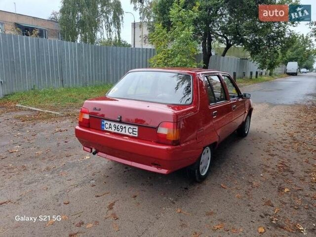 Красный ЗАЗ 1103 Славута, объемом двигателя 1.09 л и пробегом 47 тыс. км за 2100 $, фото 4 на Automoto.ua