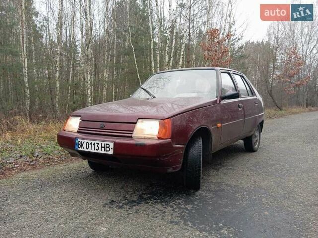 Красный ЗАЗ 1103 Славута, объемом двигателя 1.2 л и пробегом 80 тыс. км за 1400 $, фото 1 на Automoto.ua